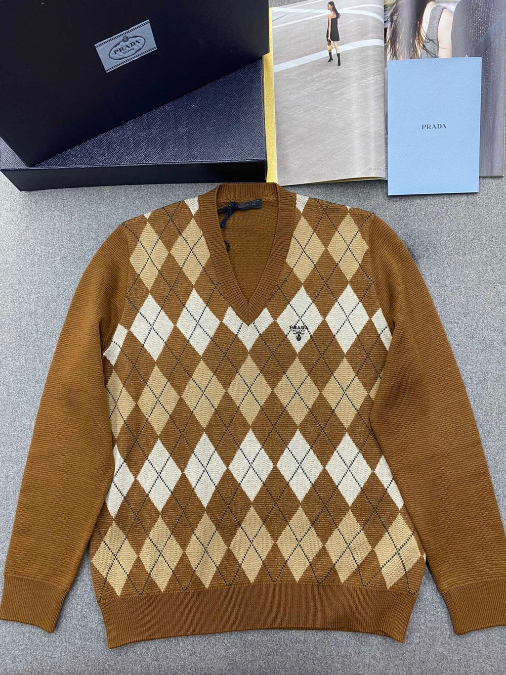 Prada Men's Spring And Fall Brown Diamond Applique V-neck Knitted Wool Casual Long Sleeved Sweater #73612
