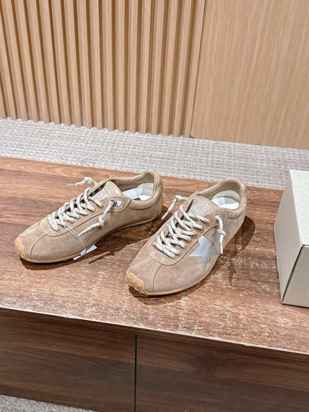 Golden Goose Women's Spring/Fall Fashion Casual Round Toe Lace Up Flat Low Top Nylon Leather Blend Retro Star Decorated Marathon Series Sneakers Shoes #79381