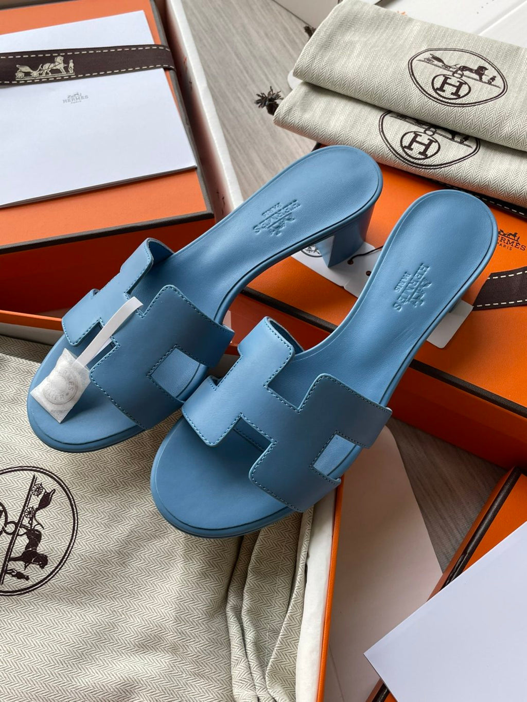Hermes Oran Sandal Women's Summer Fashion Casual Solid Color Leather Slip On Sandals  Mid Heel And Flat Shoes #78338