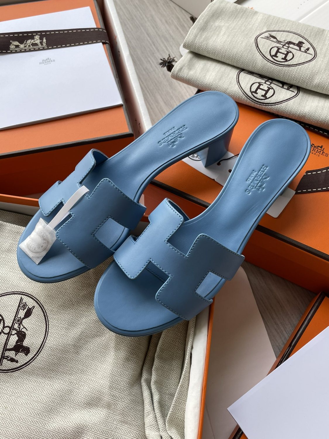 Hermes Oran Sandal Women's Summer Fashion Casual Solid Color Leather Slip On Sandals  Mid Heel And Flat Shoes #78338