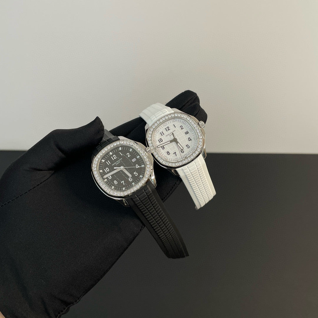 Patek Philippe Aquanaut Women's Quartz Movement Date Black Dial Stainless Steel Case Watch #97992