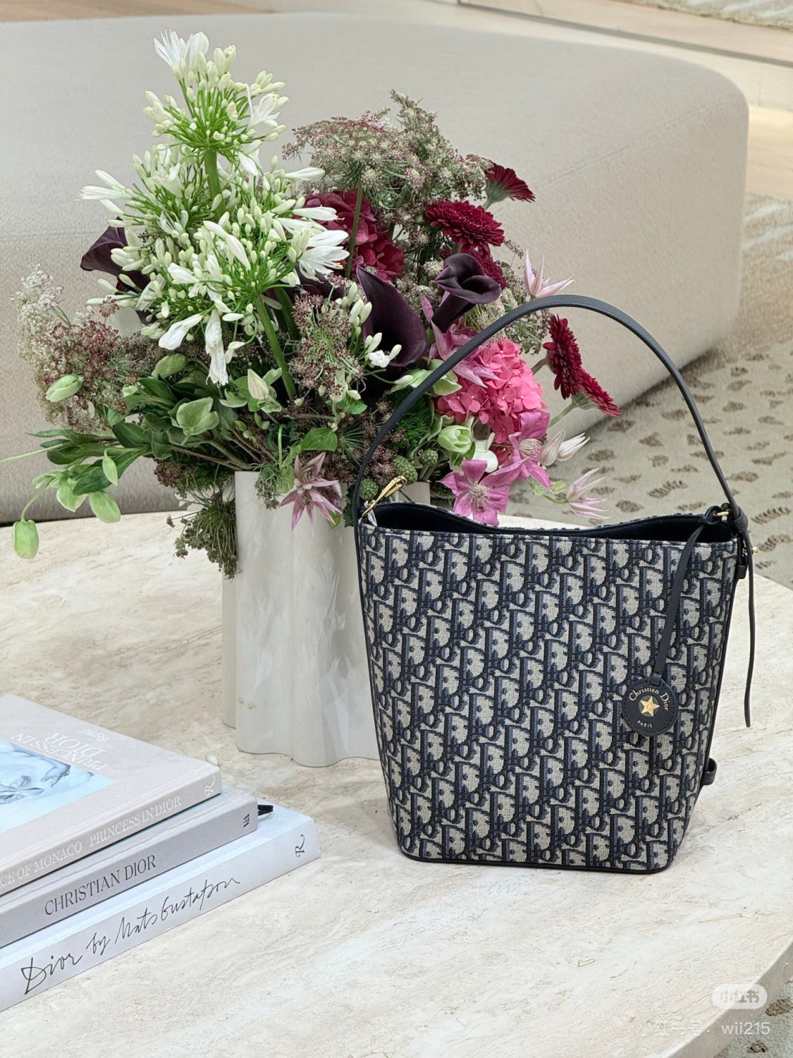 Dior Women's Mini Bags #332585