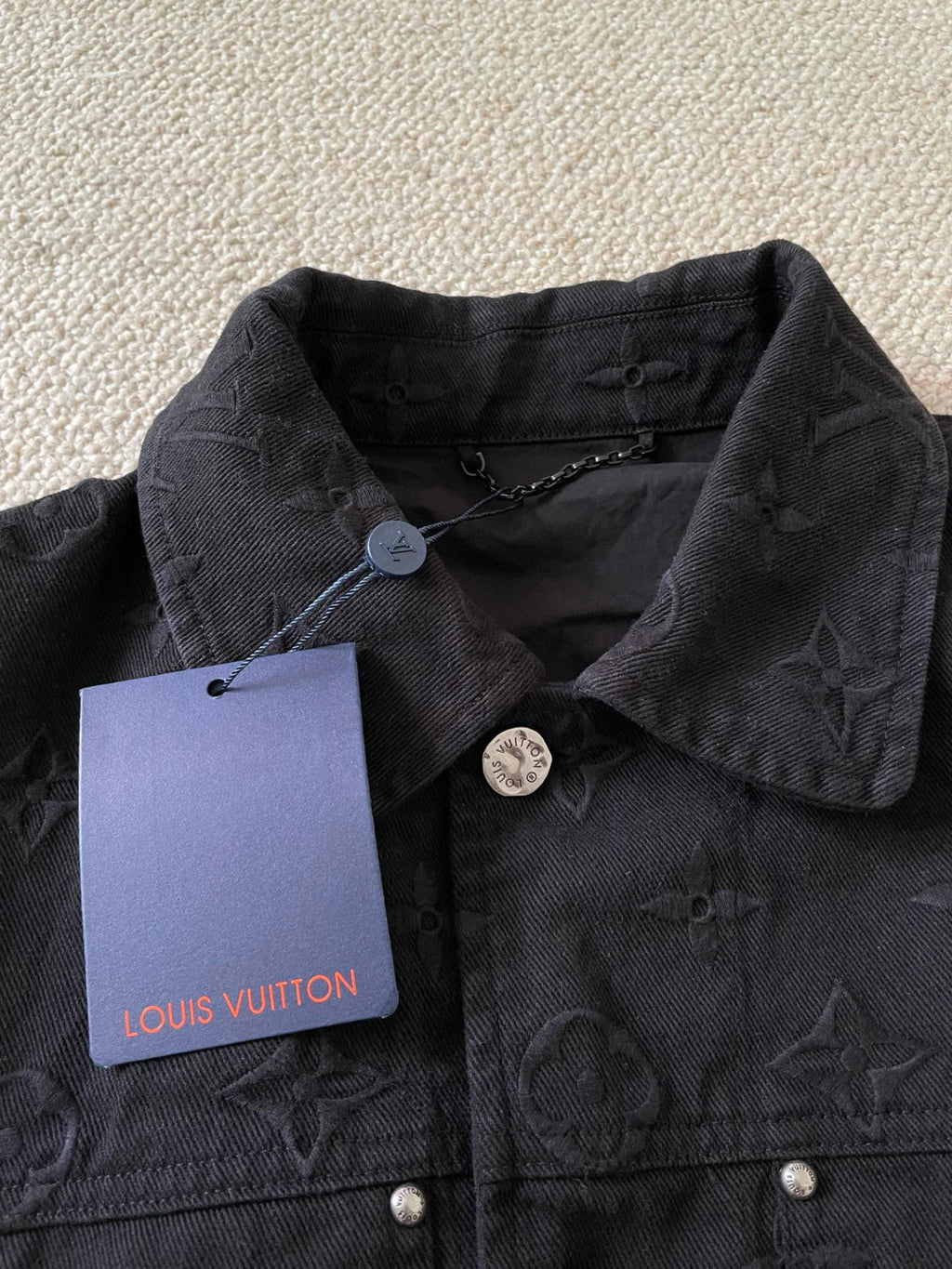 Louis Vuitton Men's Fall And Winter Models Black And Red Gradient Long Sleeved Denim Single Breasted Jacket #98144
