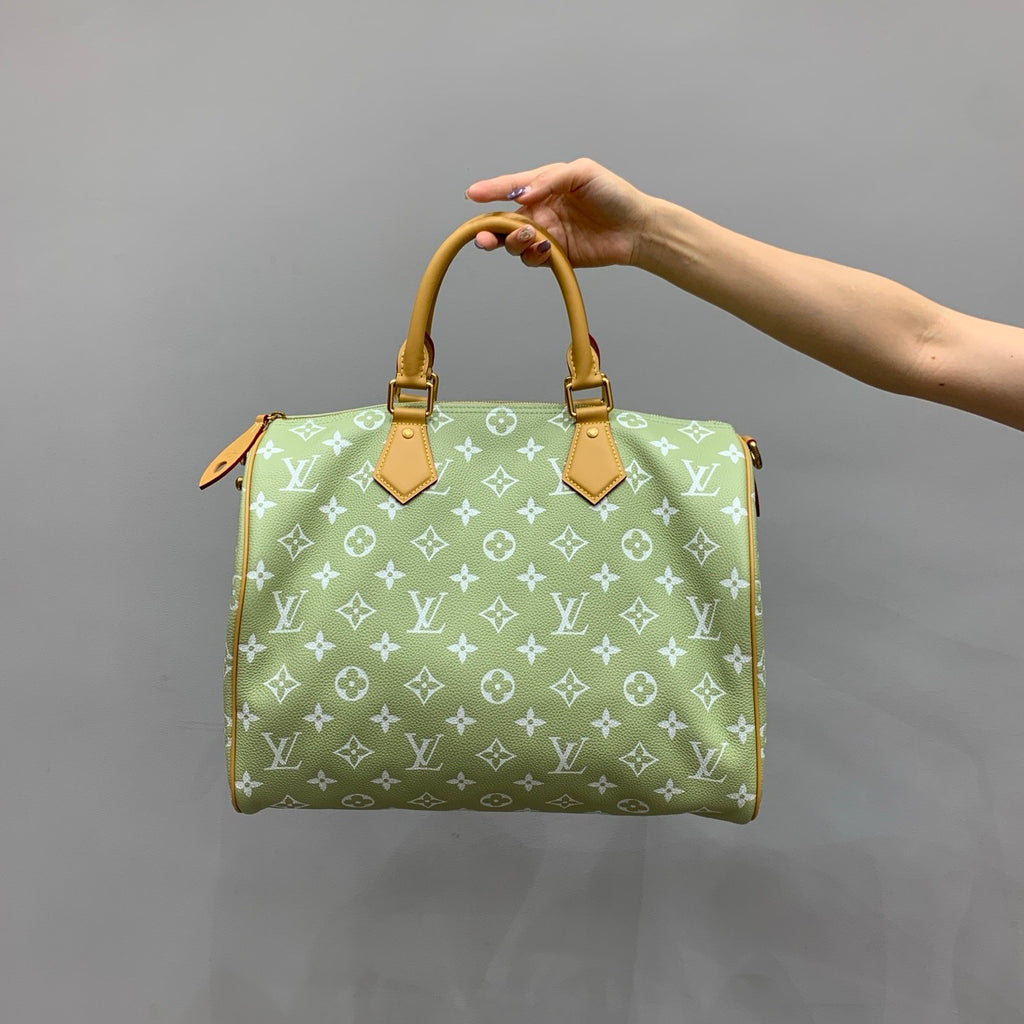 Louis Vuitton Speedy P9 Bandoulière 40 Handbag Apple Green Fresh Color Tote Travel Bag Fashionable And Trendy For Men And Women #194548