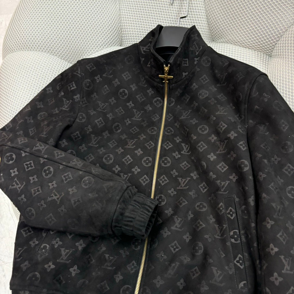 Louis Vuitton Men's Autumn and Winter Letter Printed Solid Color Zipper Long Sleeve Jacket #73149