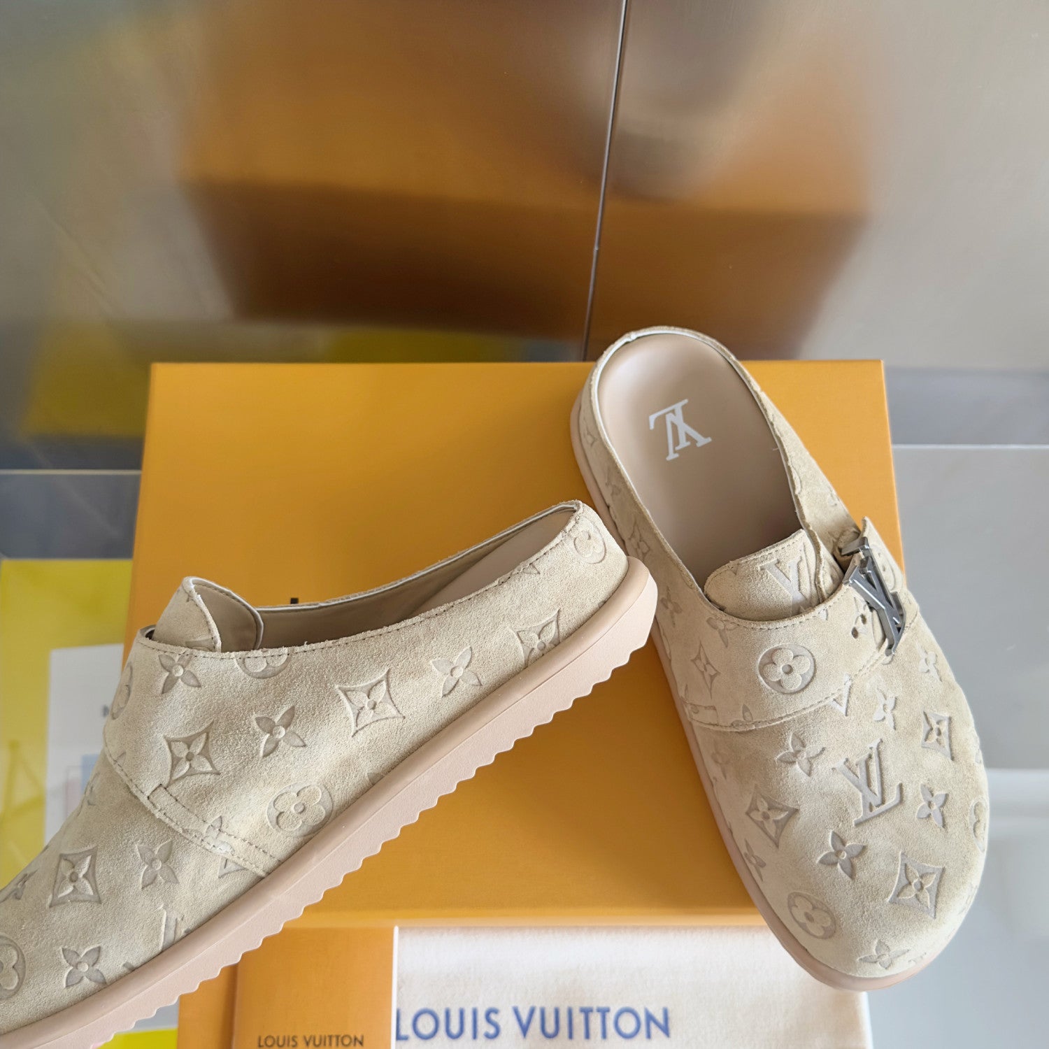 Louis Vuitton LV Easy Mule Men's Summer Solid Color Letter Print Suede Leather Birkenstock Shoes #77696