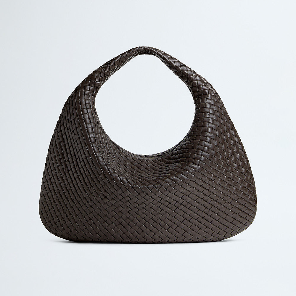 Bottega Veneta Large Maxi Veneta Bag Chocolate Brown Clutch 1.2cm Padded Intrecciato Nappa Lambskin Weave Elegant Fashionable Classic Clutch Handle Height: 18cm 856736V66V02190 #195639
