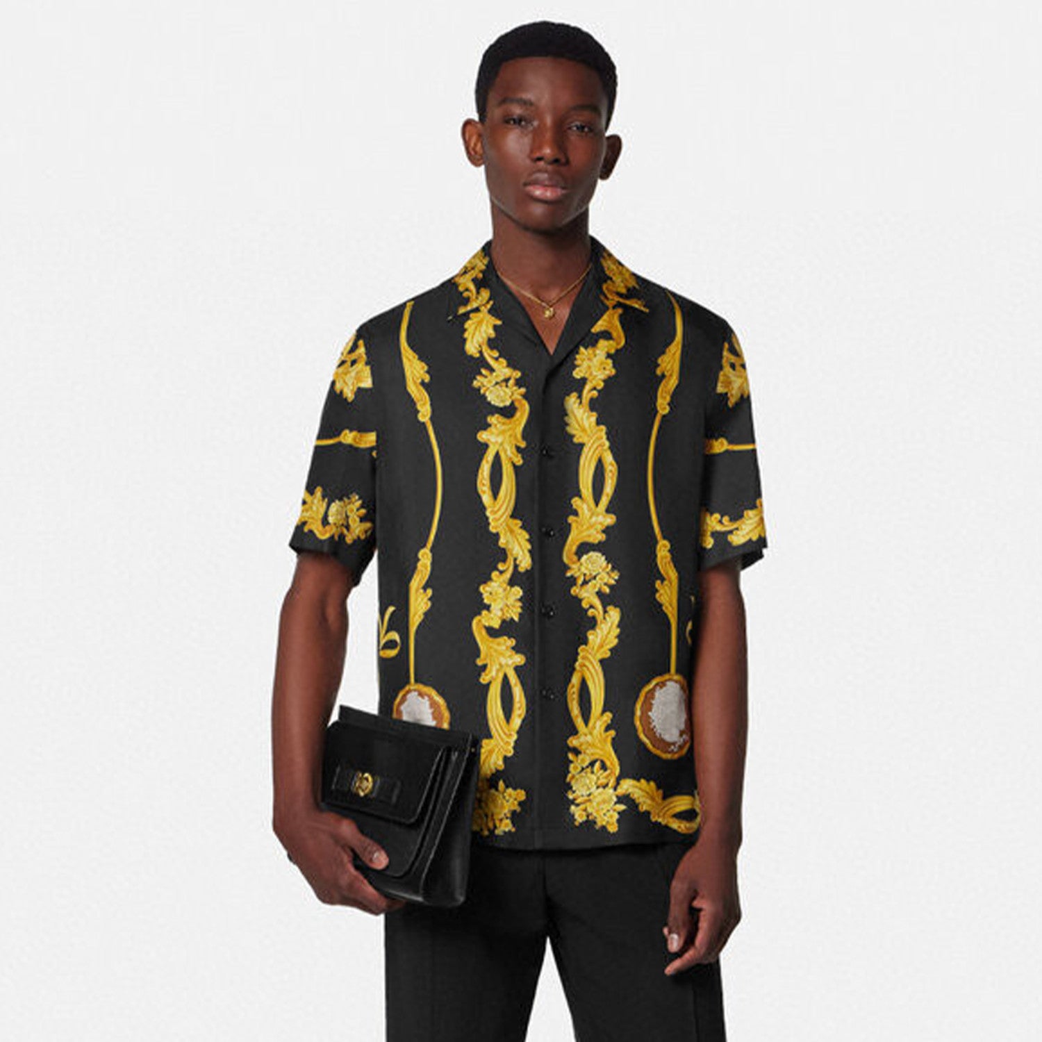 Versace Men's Medusa Cameo Printed Silk Luxury Black Gold Suit Fashion Spring Summer Trend Shirt Shorts Suit Set Ngvp #1728