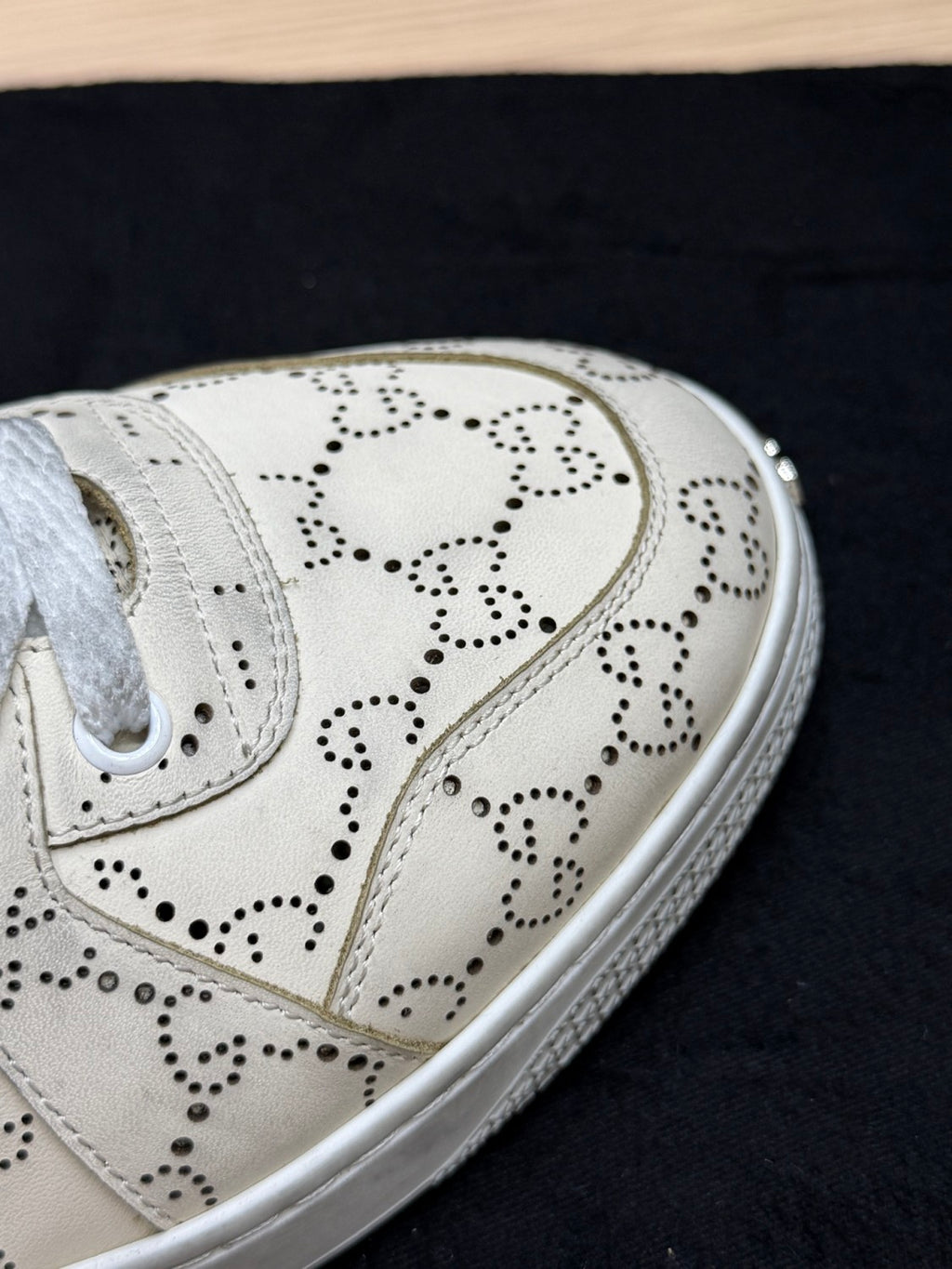 GUCCI Men's Stretch low-top sneaker in white GG leather #388315
