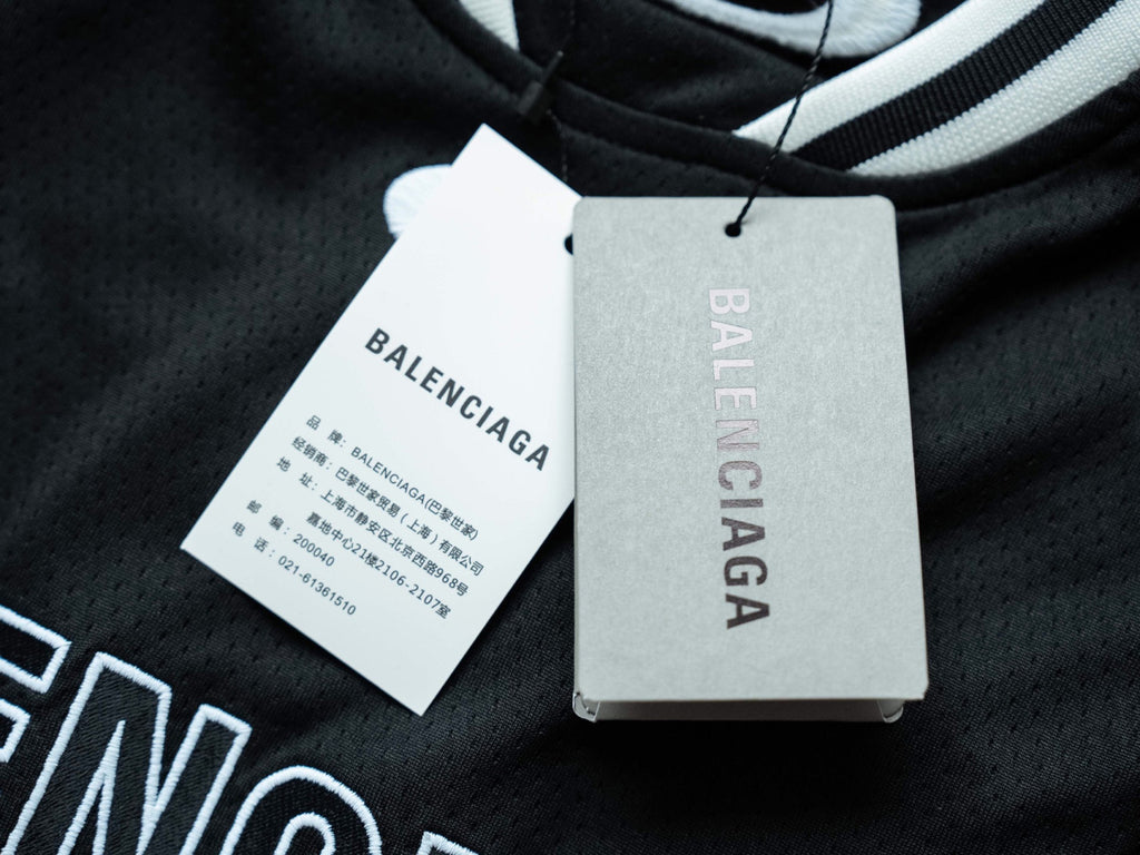 Balenciaga Men's Balenciaga NBA Collaboration Oversized Long Sleeve T-shirt in Black Multicolor #377156