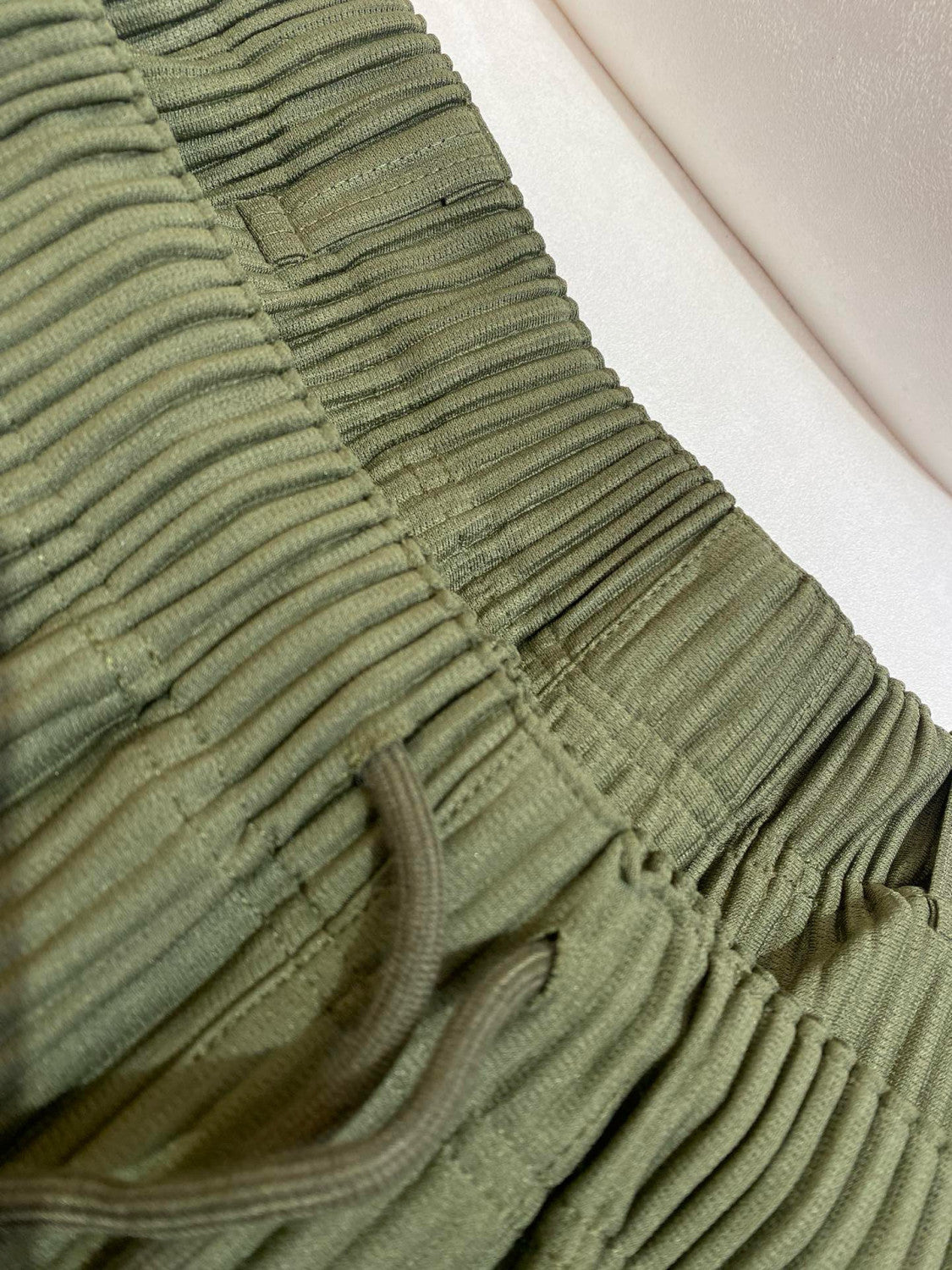 Issey Miyake Men's Spring/Summer Fashion Casual Solid Color Elastic Waist Shorts #78832
