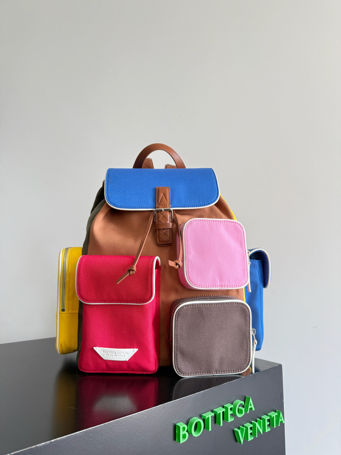 Bottega Veneta Men's Crossroad Multi-pocket Backpack Colorful Nylon Backpack Tote Bag Dopamine Colorway Fashionable Casual Bags #196052
