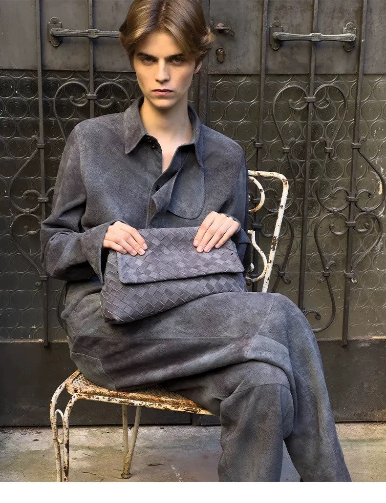 Bottega Veneta Dustbag Giorno Woven Suede Handbag With Drawstring And Clamshell Design Fashionable Elegant And Exquisite Clutch Bag Bags #195310
