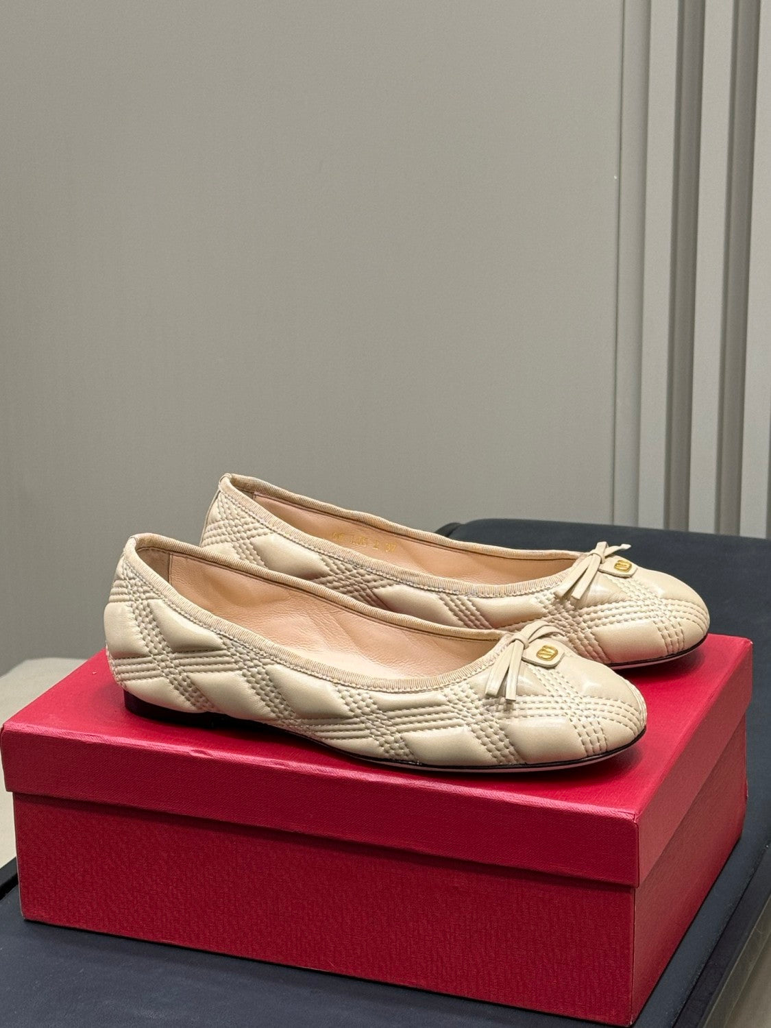 Valentino Garavani Leather Ballerinas #336893