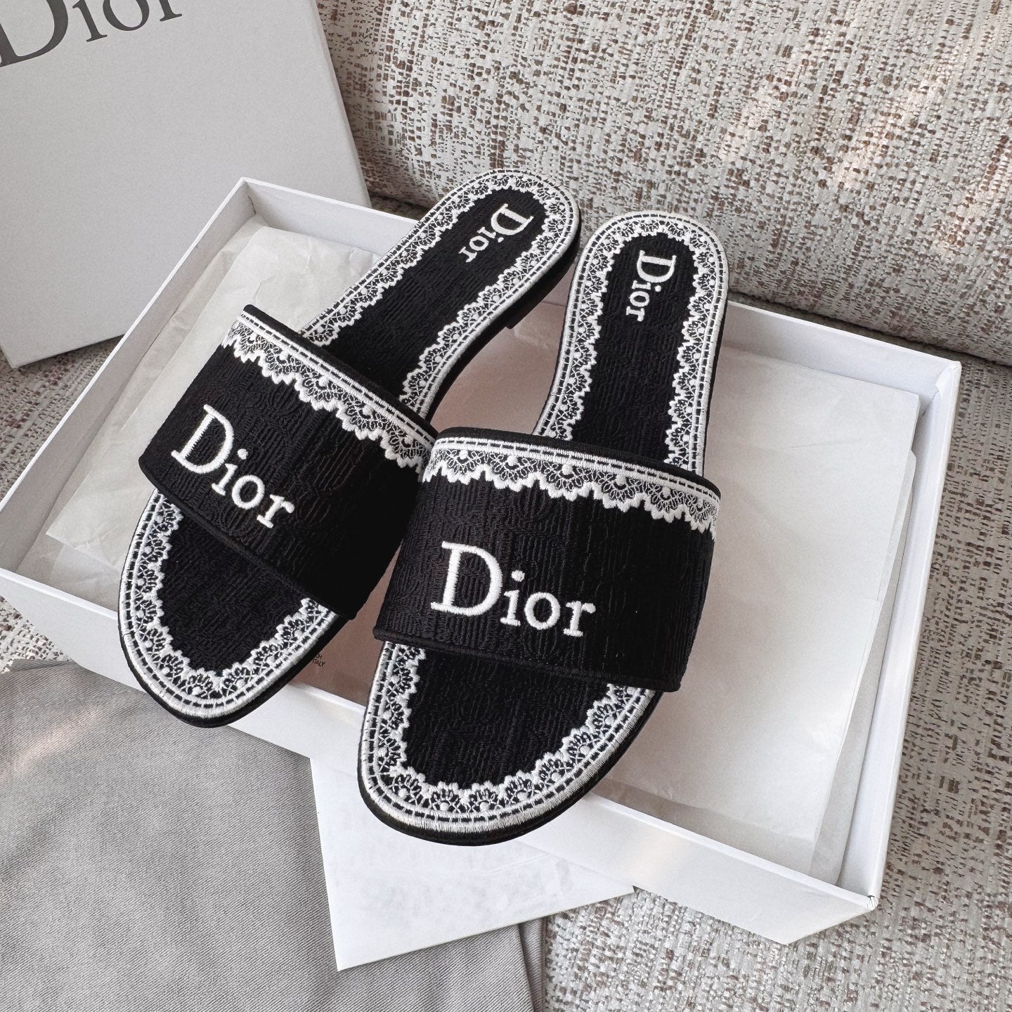 Dior Dentelle Slide Sky Blue Dior Oblique Embroidered Cotton and White Lace #377809