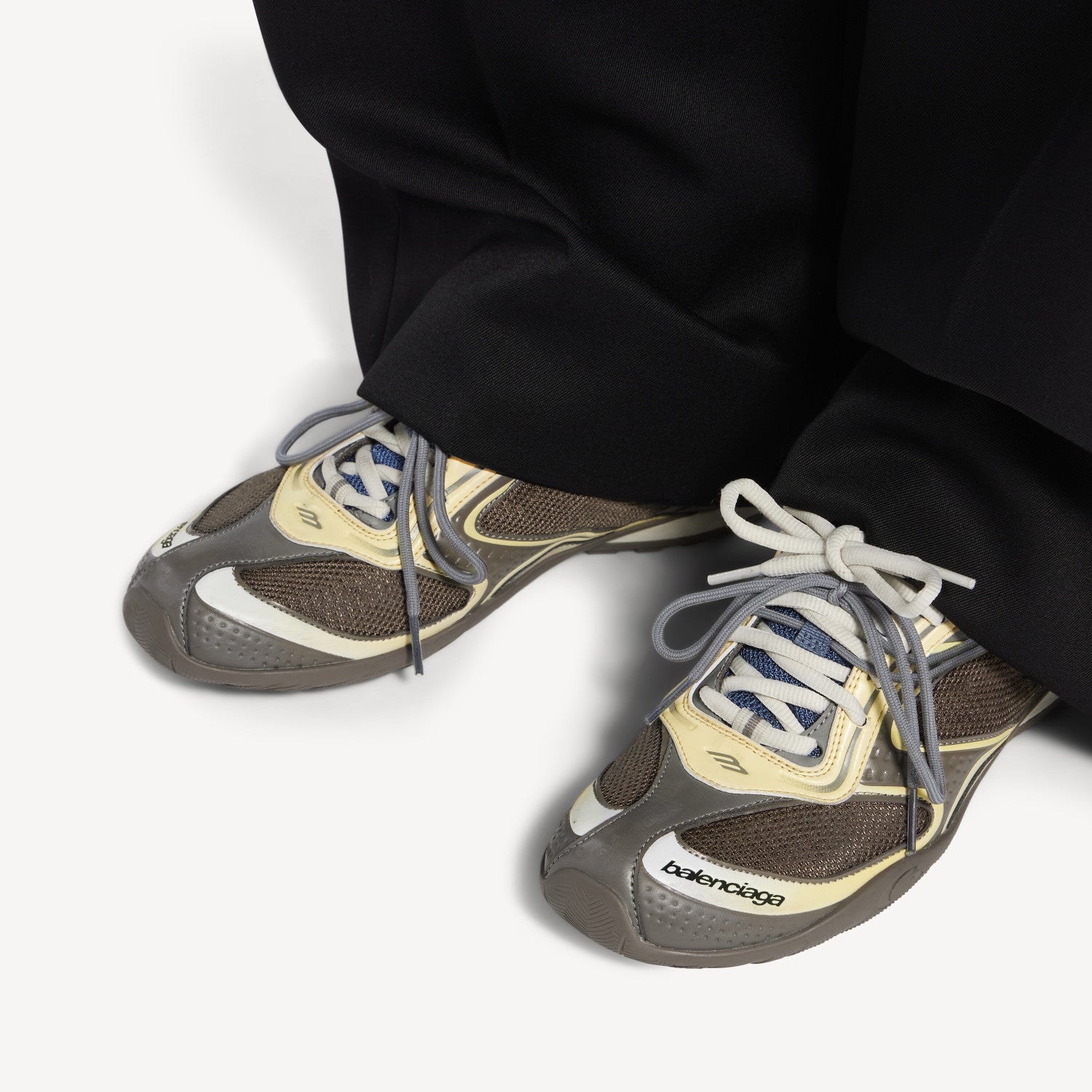 Balenciaga Radar Gradient Lines Sneaker #386998