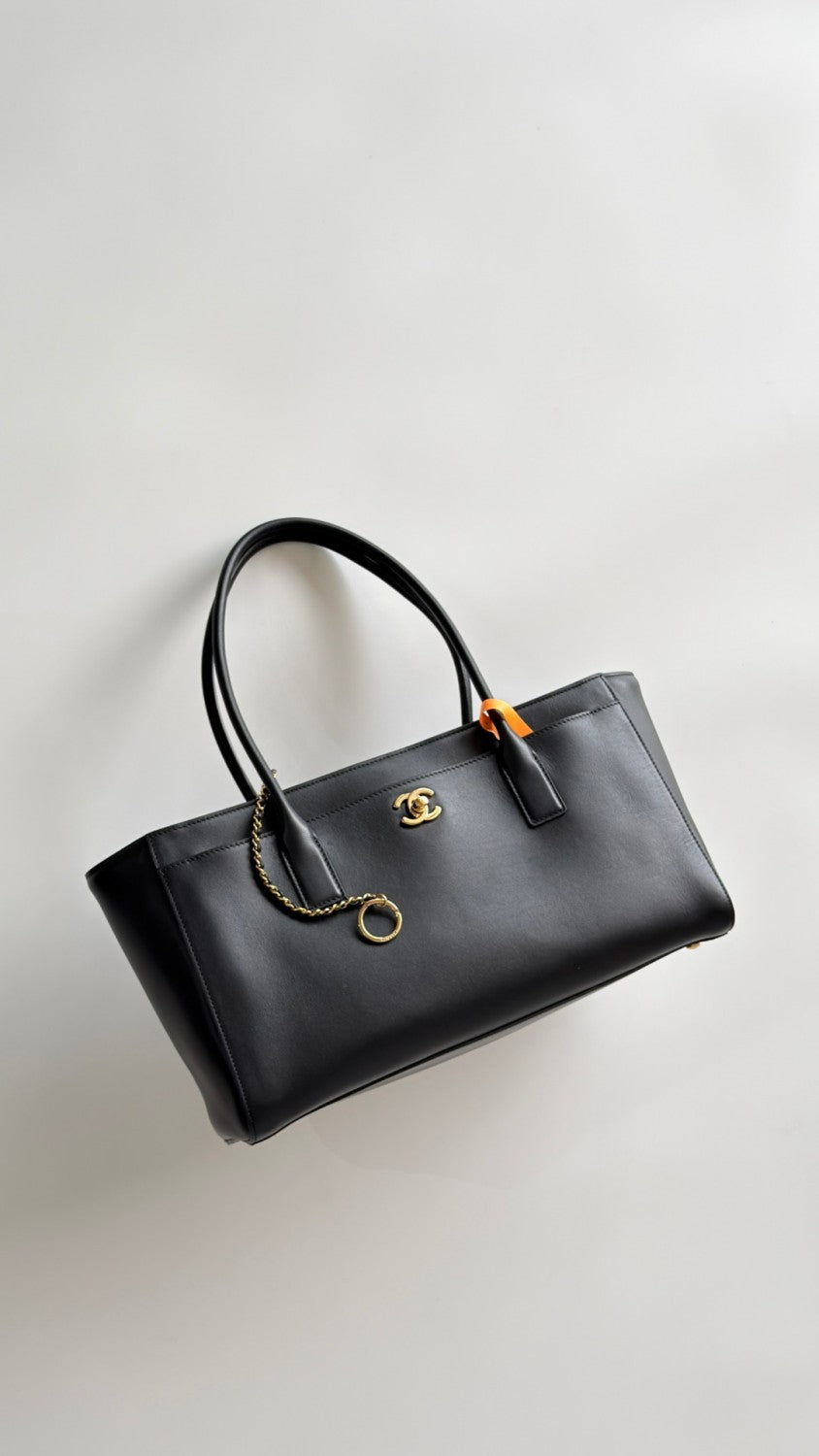 Chanel Cerf tote Bag #377245