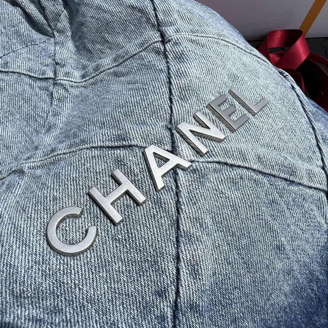 Chanel Women's Small Checkered Large Capacity Chain Denim Shoulder Bag Washed Denim Blue Medium Tote Bag Bags AS3260-B10439-NM981 #81555