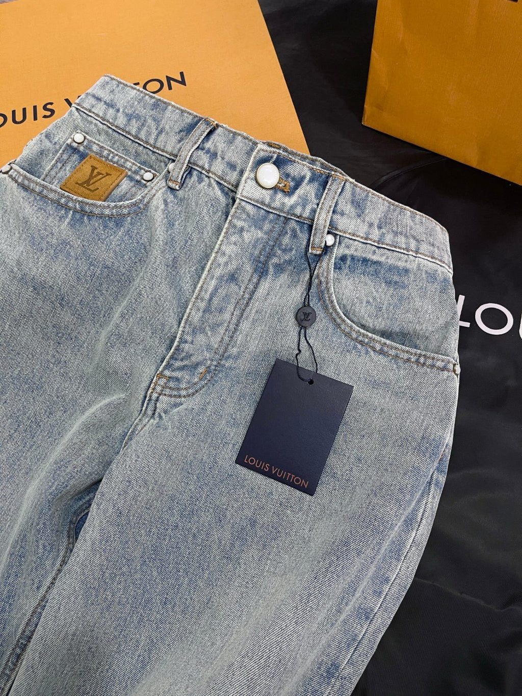Louis Vuitton Men's Spring/Autumn Solid Color Embroidered Logo Pocket Jeans Pants #77221