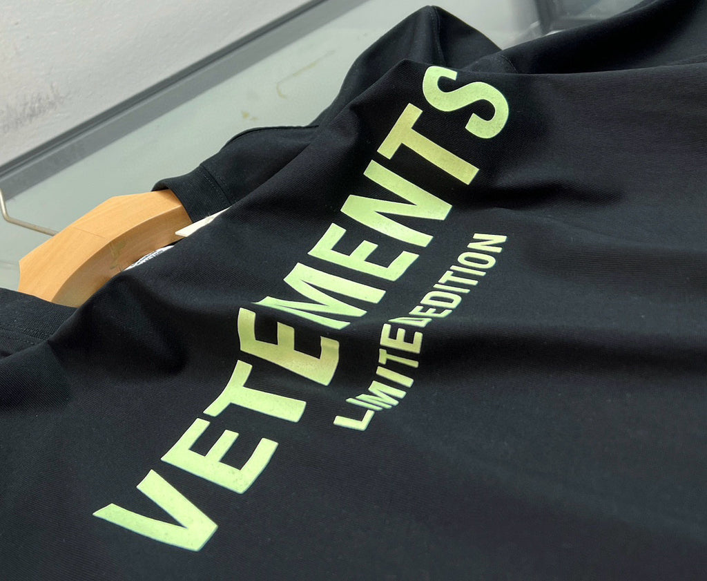 Vetements Men's and Women's Summer Letter Logo Printed Solid Colour Drop Shoulder Short Sleeve T-Shirt #99272