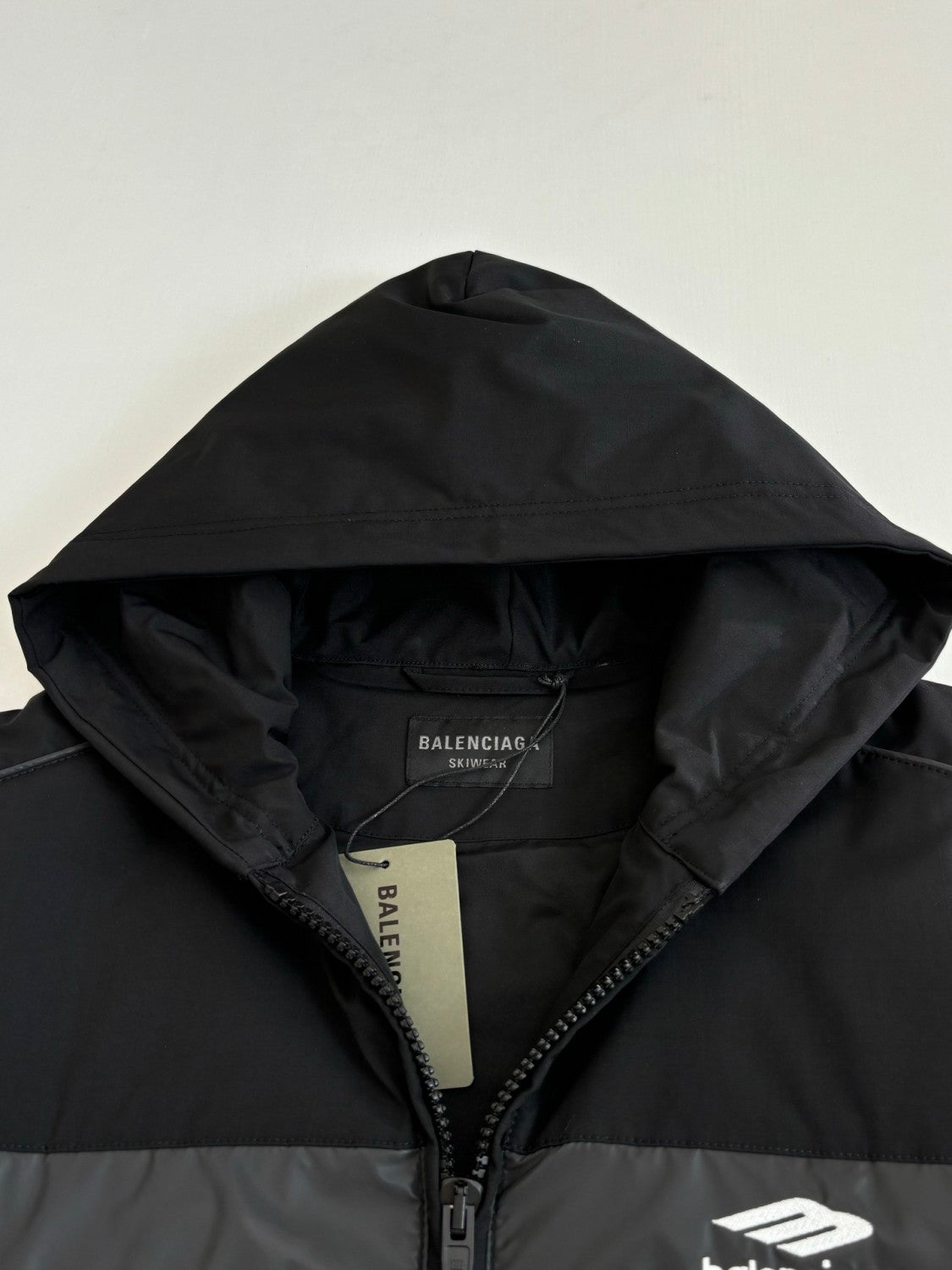 Balenciaga Men's 3b Sports Icon Ski Tracksuit Parka in Black #337220