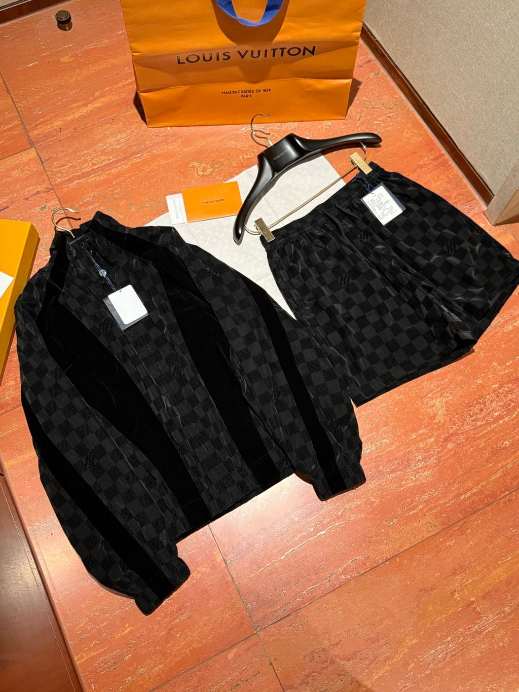 Louis Vuitton Men's Spring/summer Flocked Tech Jacket Tessellated Marque L.vuitton Déposée Logo Velvet Zipper Patchwork Jacket #81398