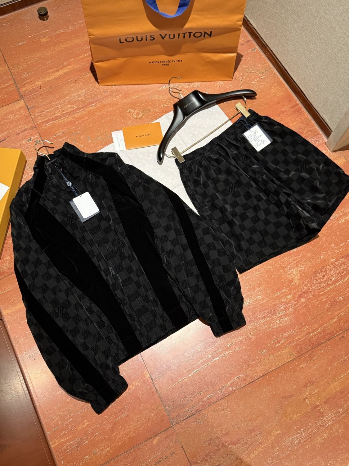 Louis Vuitton Men's Spring/summer Flocked Tech Jacket Tessellated Marque L.vuitton Déposée Logo Velvet Zipper Patchwork Jacket #81398