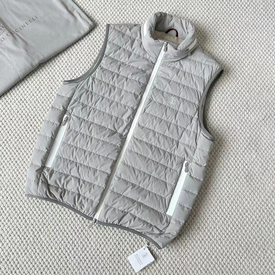 Brunello Cucinelli Men's Logo Embroidered High Neck Zipper Solid Color Fitted Straight Sleeveless Down Vest Ngvp #9665