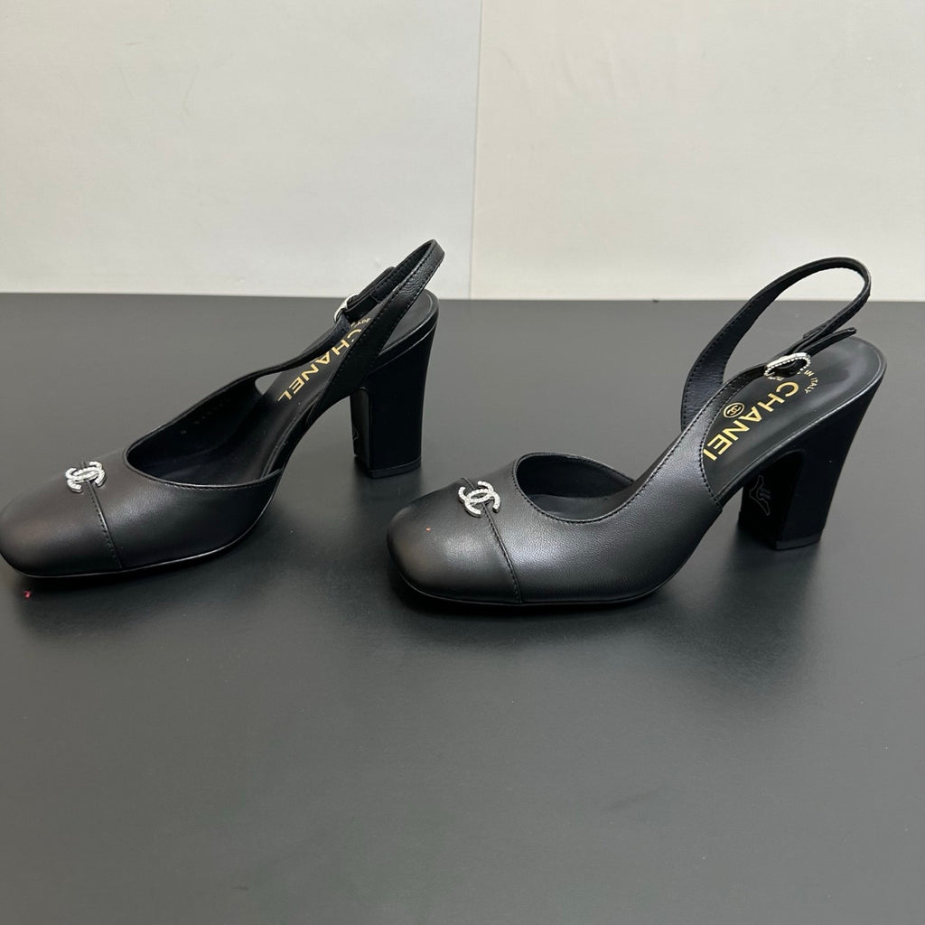 Chanel 9cm Heel Height Double C Thick Heel Back Hollow Color Block Stitching High Heel Sandals #333233