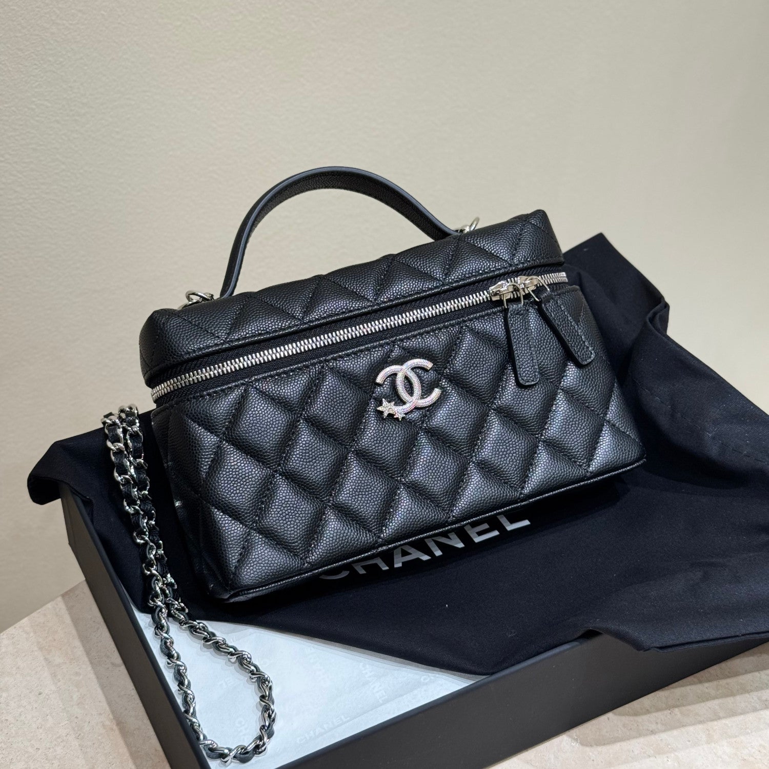 Chanel Women's Fashion Classic Solid Color Leather Diamond Quilted Flap Zipper Chain Bag Crossbody Shoulder Bag Bags AP4854-B21489-94305 #79524