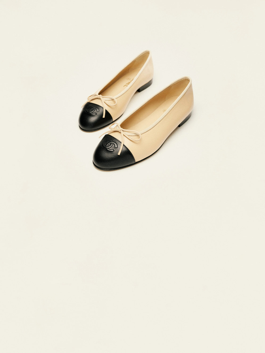 Chanel Women's Four Seasons Simple Solid Color Single Shoes Ballet Shoes Retro Calfskin Flat Shoes Round Head Casual Shoes #77859
