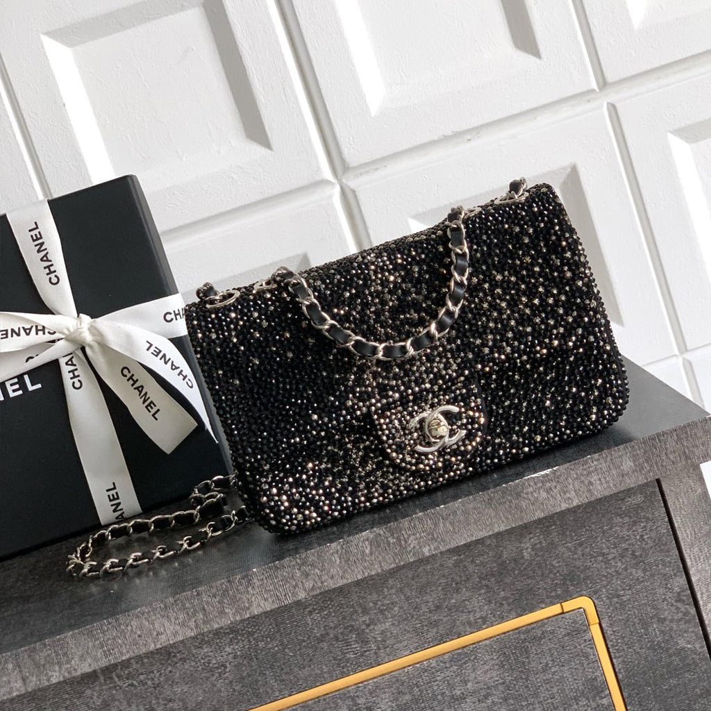 Chanel Women's Full-Diamond Logo Single-Shoulder Crossbody Bag Casual Solid-Color Chain-Strap Flip-Top Rotating Closure Handbag Bag Bags #81562