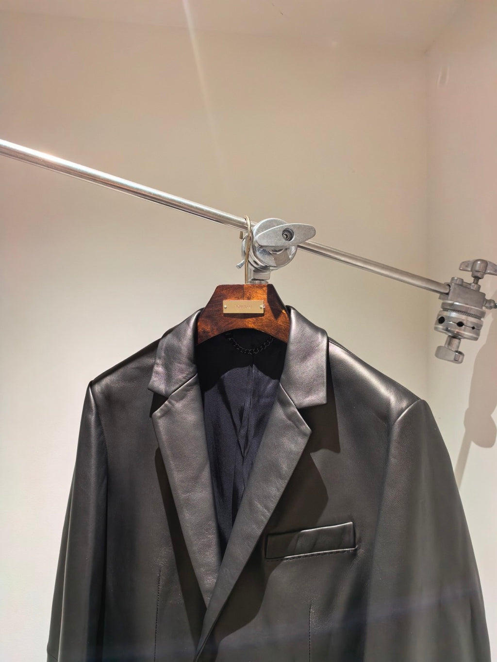 Louis Vuitton Men's Spring/Autumn Solid Color Single-Breasted V-Neck Leather Long-Sleeved Suit Jacket #77734