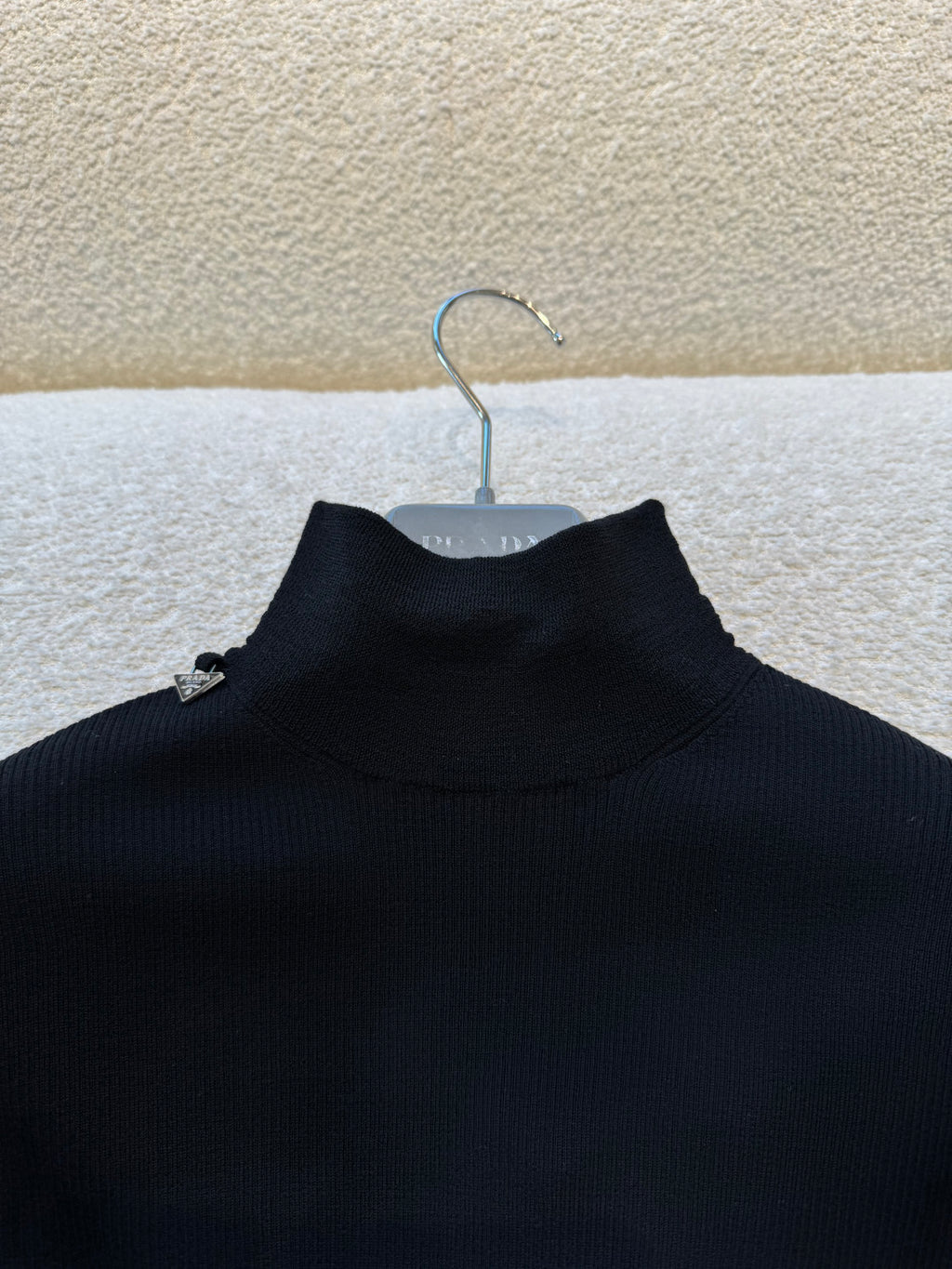 Prada Men's and Women's Solid Color Turtleneck Slim-cut Wool Sweater #333520