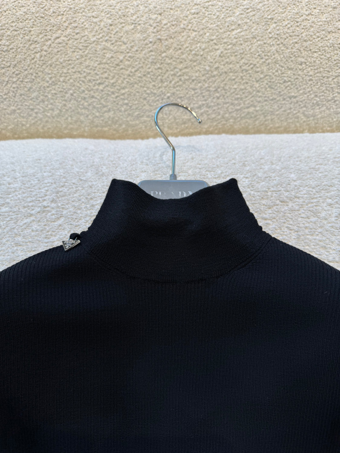 Prada Men's and Women's Solid Color Turtleneck Slim-cut Wool Sweater #333520