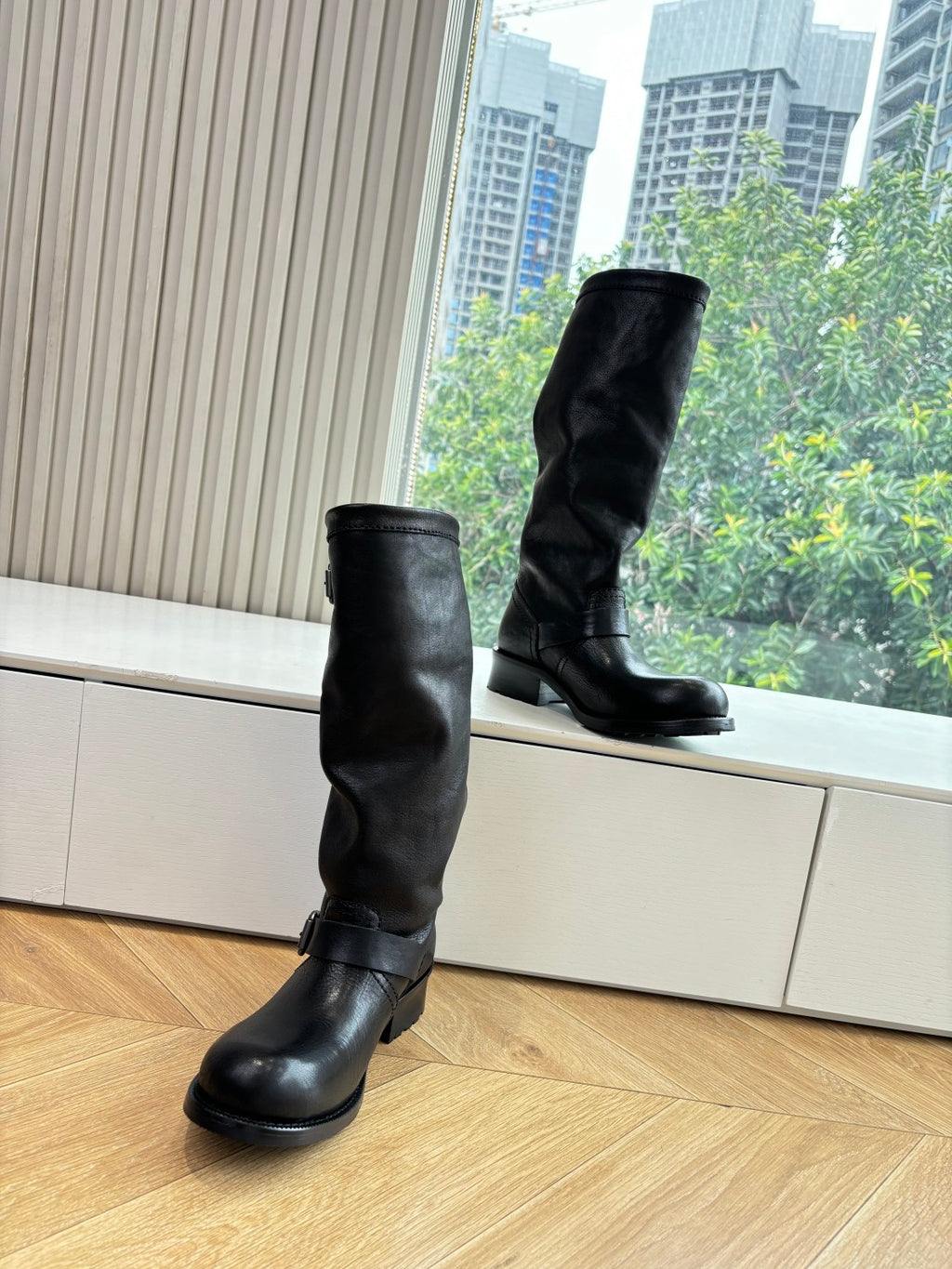 Prada Women's Fall/Winter Fashion Classic Solid Color Leather Round Toe Slip On Chelsea Boots with Creased Details Rider Boots Shoes #78914