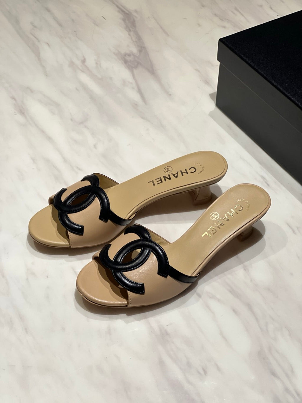 CHANEL Mules Lambskin Beige Black #386260