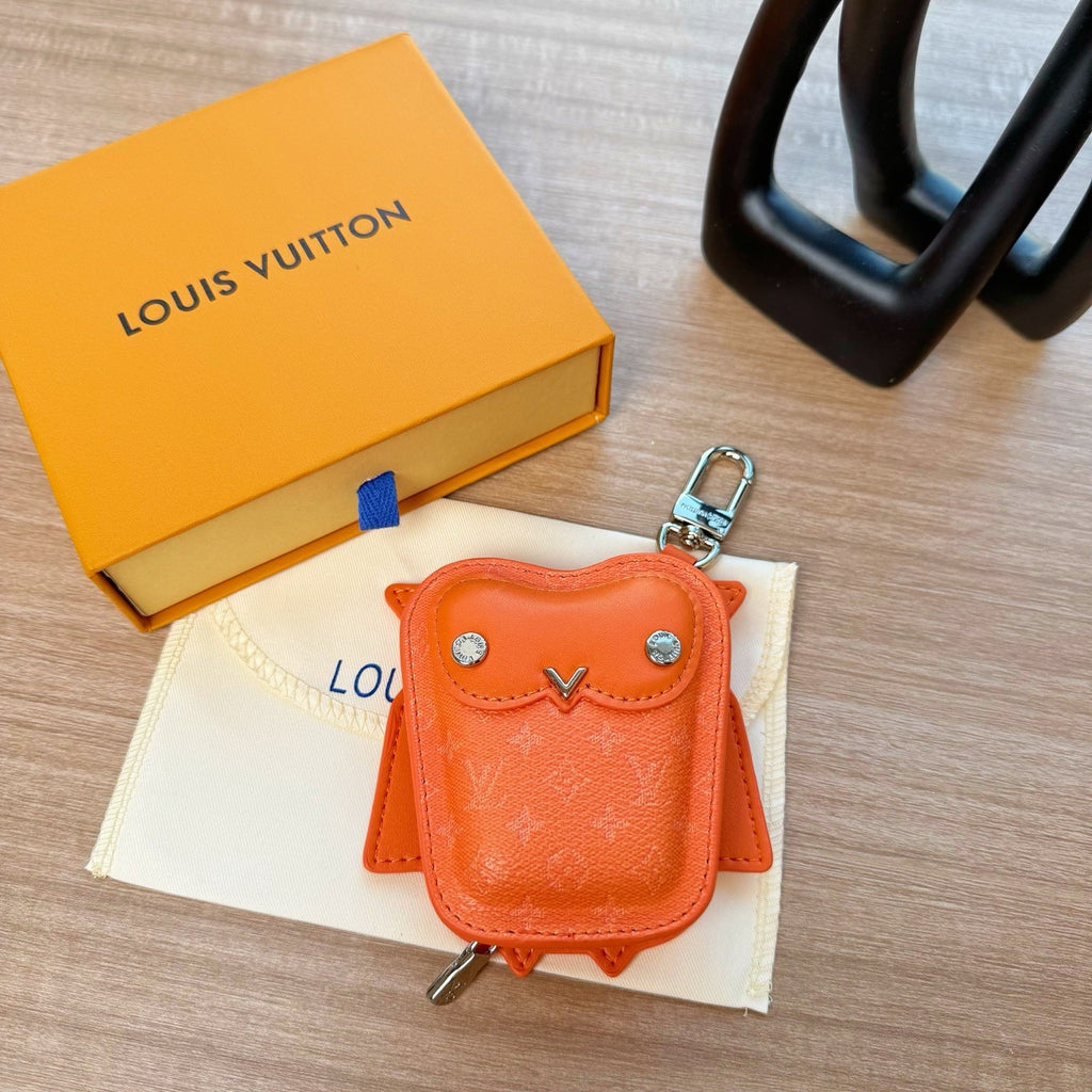 Louis Vuitton Lv Owl Headphones Bag Keychain Pendant Fashionable Exquisite Bag Pendant Monogram Mini Bag Accessory M03442 #195328