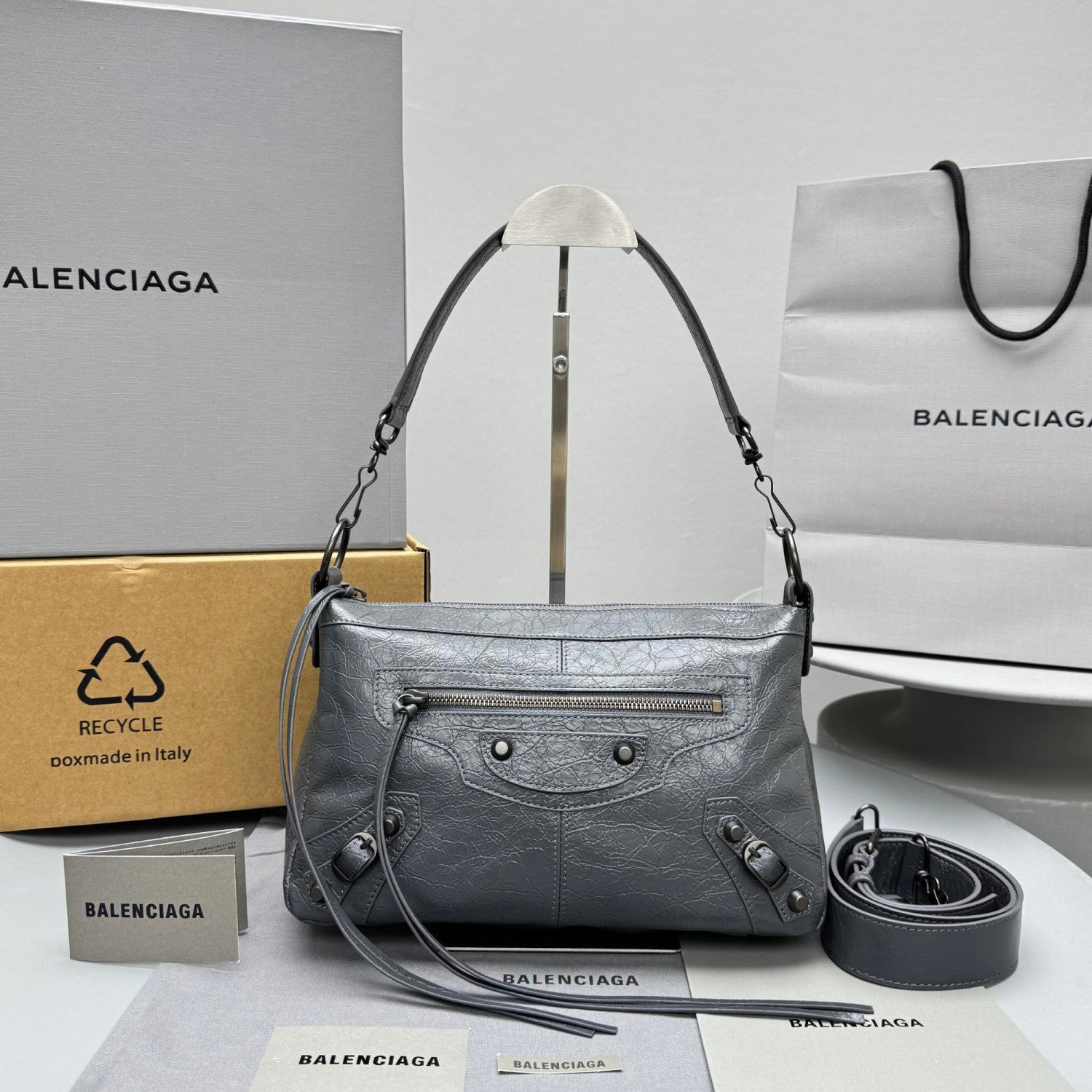 Balenciaga LE CITY MOTO Men's And Women's Fashion Classic Solid Color Zipper Closure Leather Adjustable Strap Shoulder Bag Crossbody Bag Motorcycle Bag Bags 8461882AB6Z1251 #79567