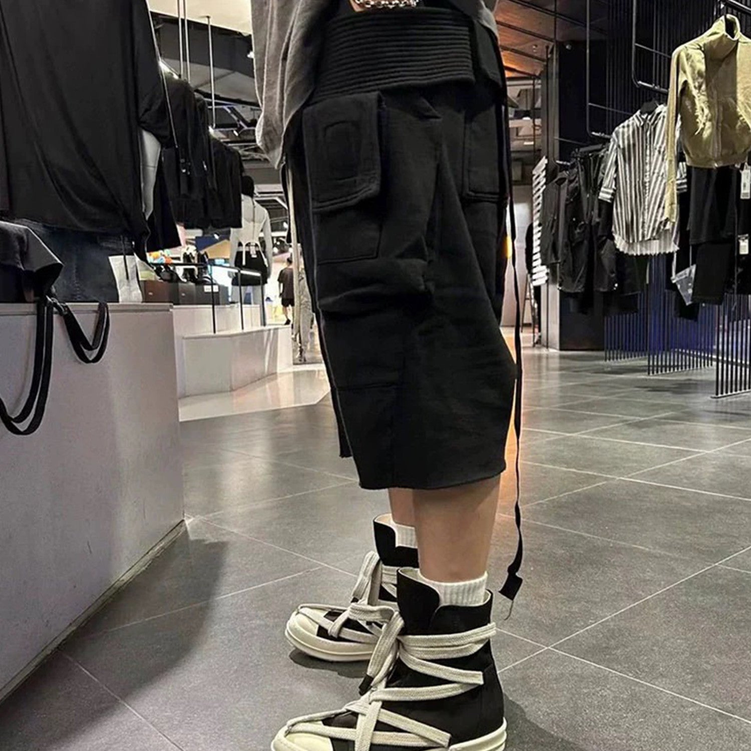 Rick Owens X Dekshdw Men's Spring/summer Vintage High Street Broken Black Distressed Denim Shorts With Drawstring Pants Ngvp #8539