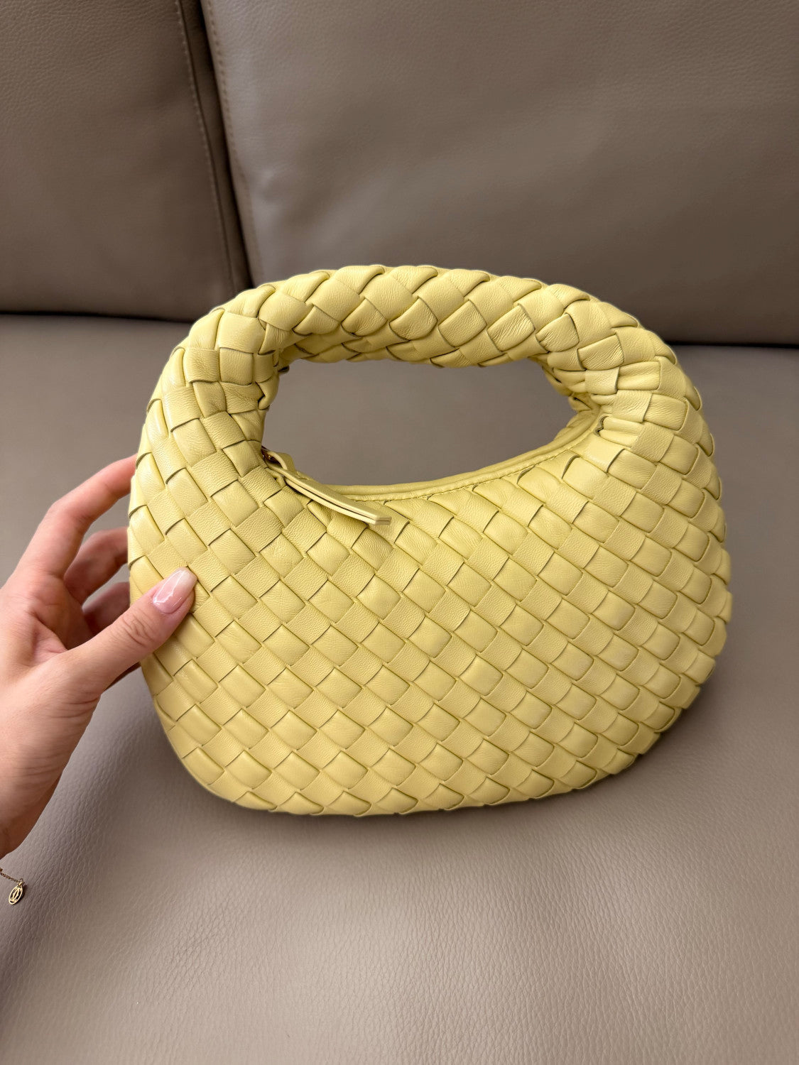 Bottega Veneta Mini Veneta Handbag Intrecciato-woven Fashionable Clutch Bag Solid Colour 867031V66V07258 #197545