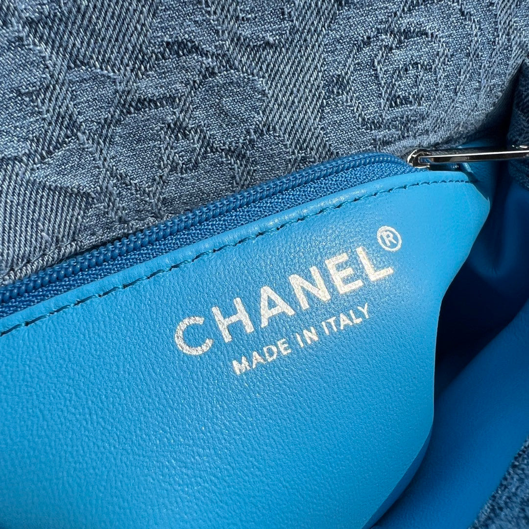 Chanel Women's Classic Chain Blue Gradient Denim Flap Shoulder Crossbody Bag Bags #76193