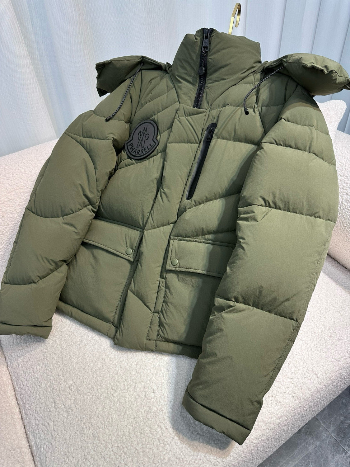 Moncler Men's And Women's Winter Removable Hat Short Puffer Down Jacket #97481