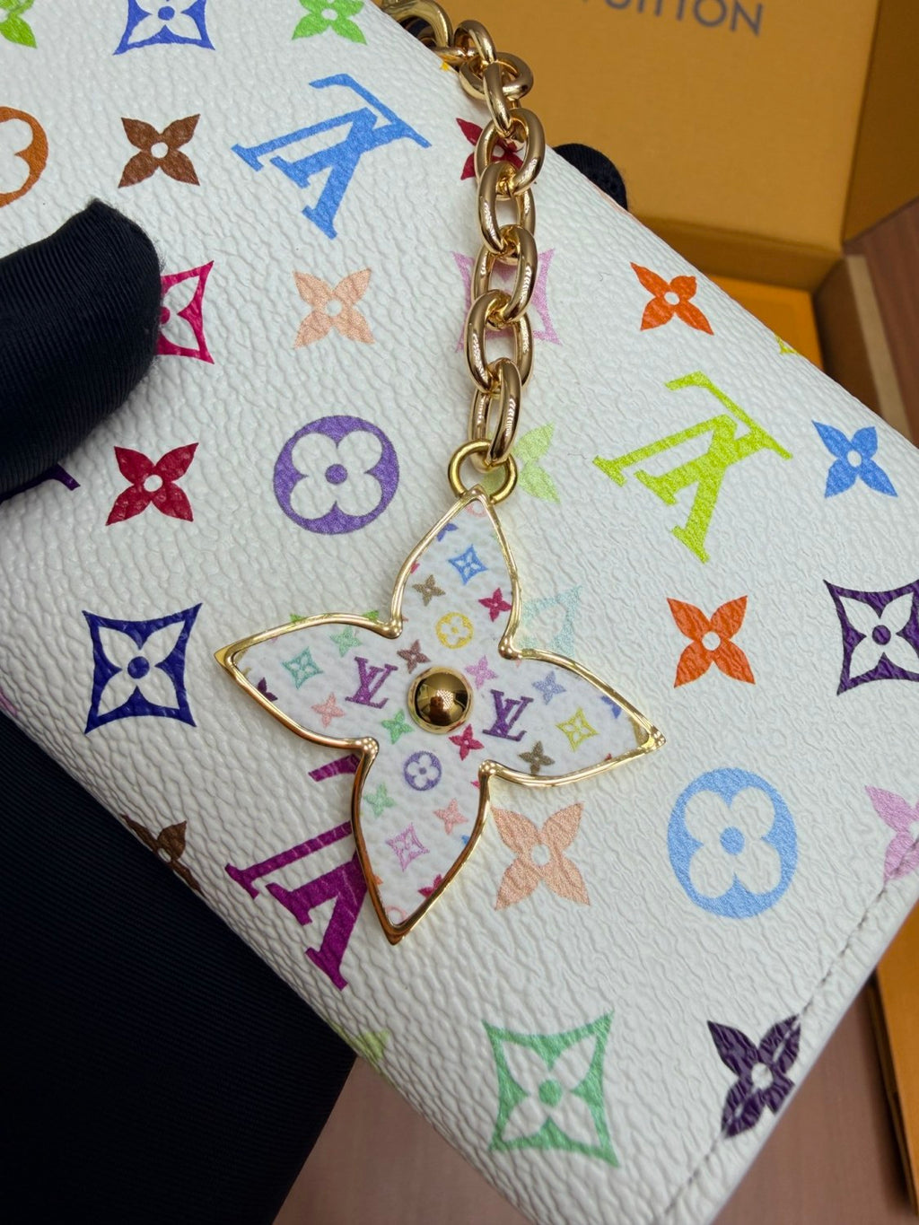 Louis Vuitton Women's Belt Pouch Métis Multicolor Lobster Clasp Handbag New Monogram Canvas Fashionable Elegant Belt Bags Lady M4625z #82628A