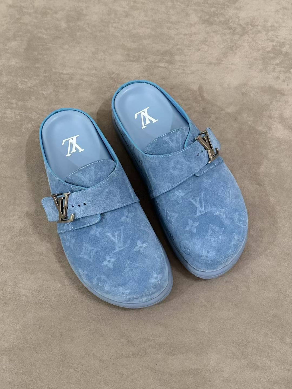 LOUIS VUITTON LV Easy Mule #386980