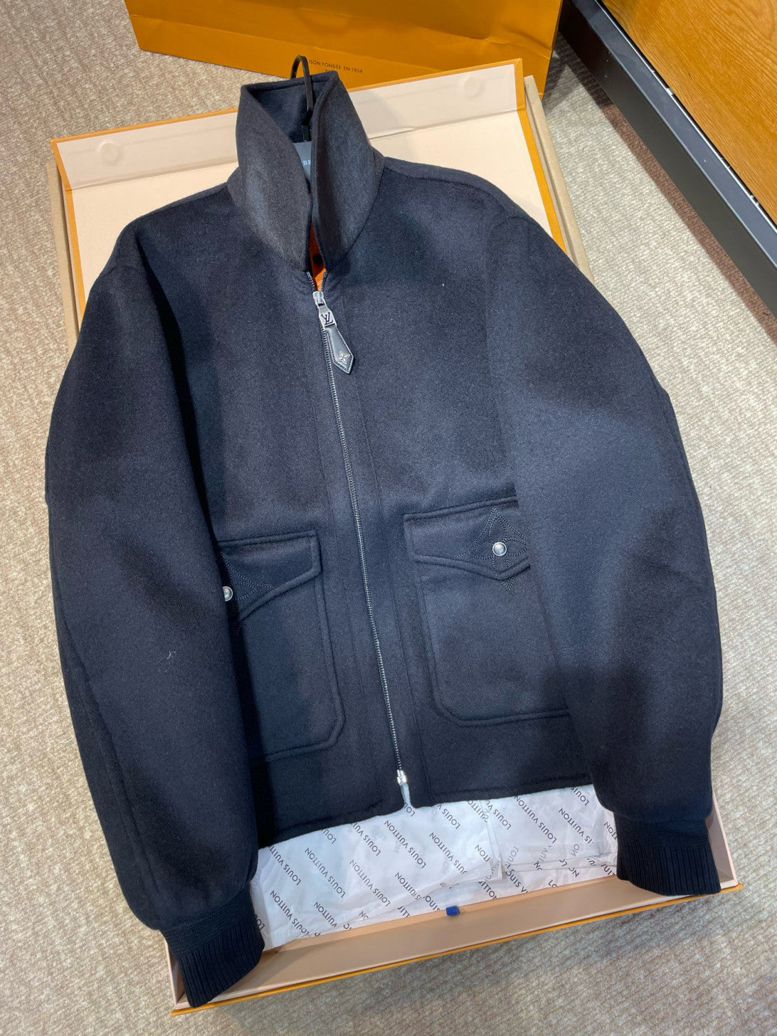 Louis Vuitton Men's Fall/Winter Fashion Casual Solid Color Lapel Zipper Double Faced Waist Tuck Wool Jacket #78932