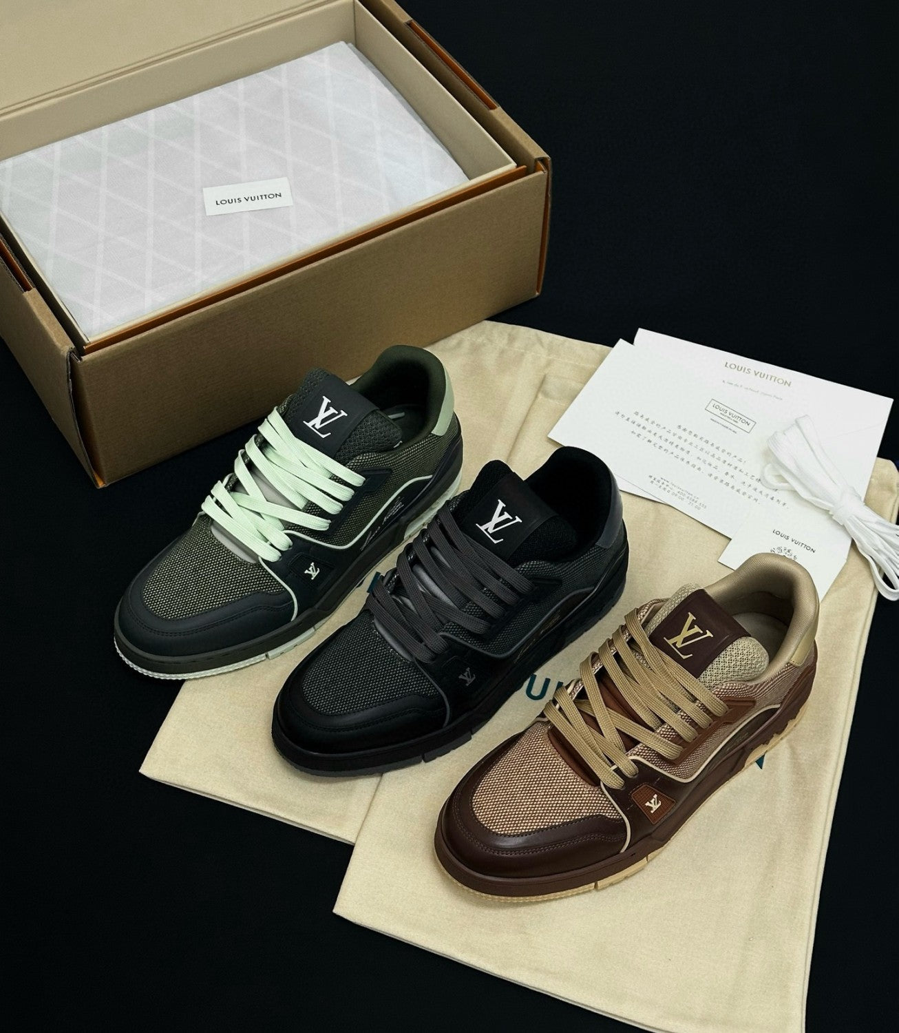 LOUIS VUITTON LV Trainer Sneaker Shoes #378550