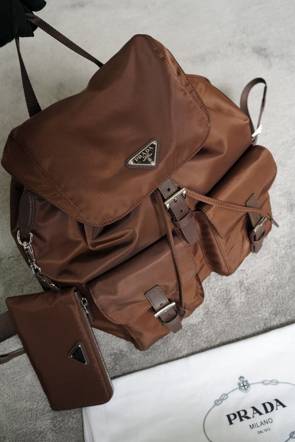 Prada Medium Re-nylon Backpack Coffee Brown Multi-pocket Fashion Backpack Casual Bag Bags1bz811_rv44_f0038_v_otm #82283A