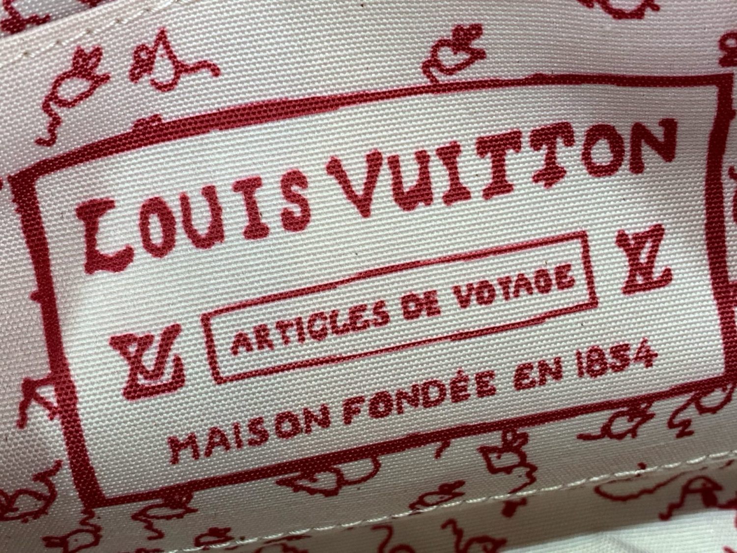 LOUIS VUITTON SPEEDY BANDOULIÈRE 20 Bag Monogram Canvas LV Travels X Grace Coddington Collaboration Series Cat shape pendant #332321
