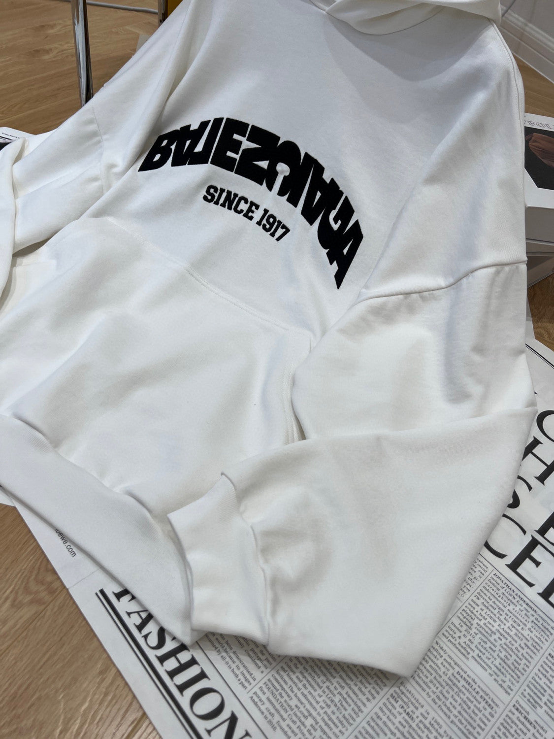Balenciaga Back Flip Round Hoodie Oversize In Black Mirror Letter Hooded Sweatshirt Pullover #96248
